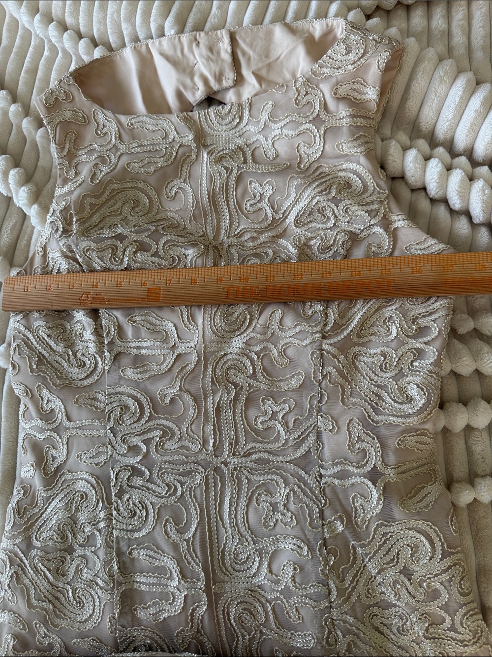 Katherine Kelly Elegant Sleeveless Embroidered Evening Dress in Blush size 10 - Picture 6 of 7